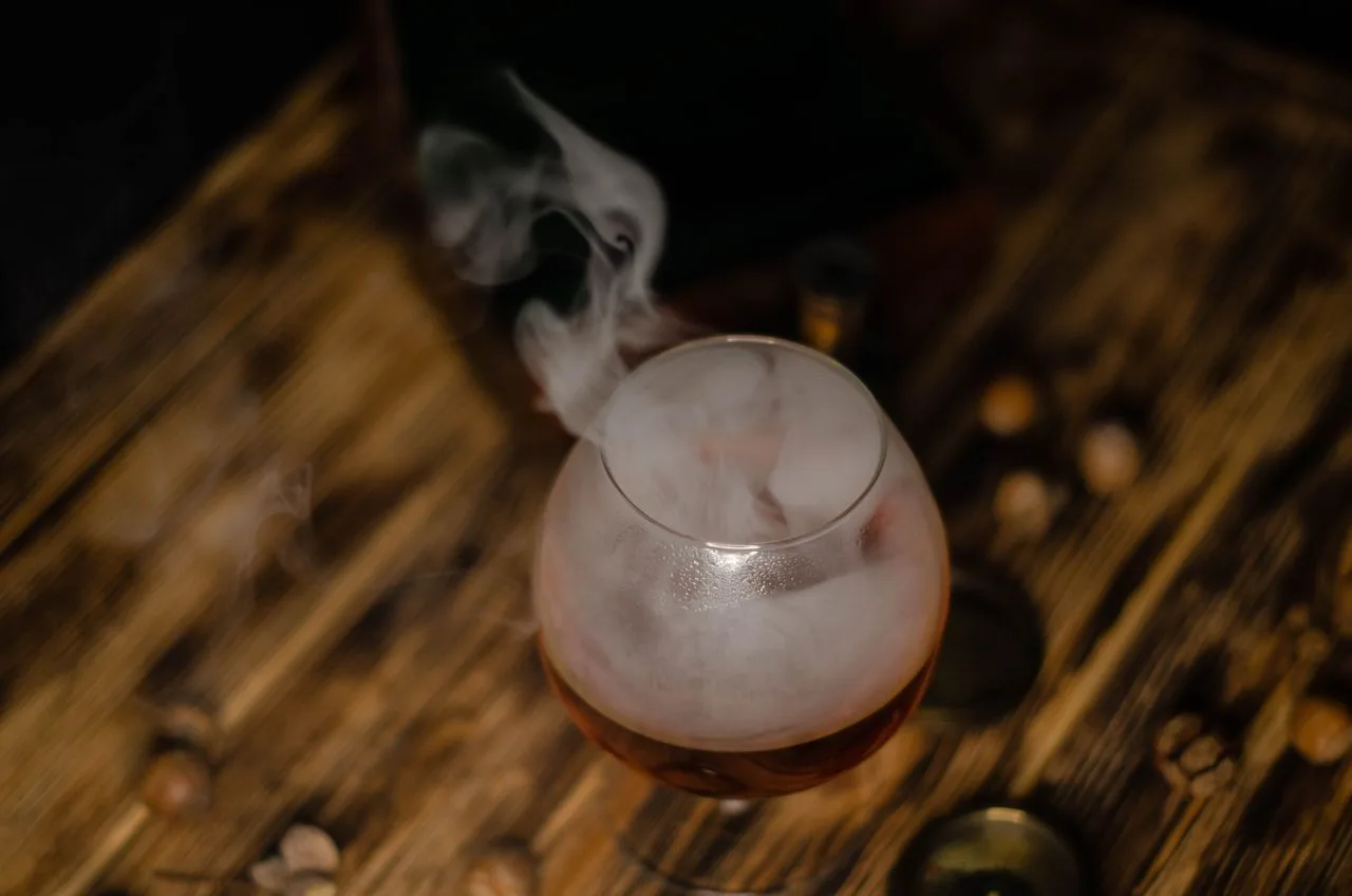 Defumação no drink: a fumaça como ingrediente