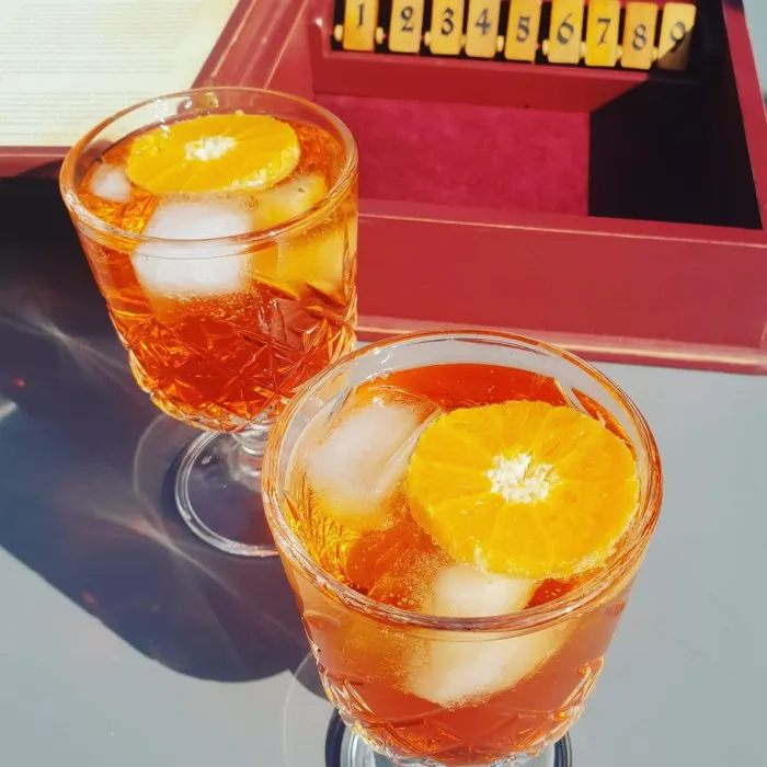 Drinks para festa grande: lote, ponche e a logística que salva o anfitrião