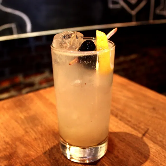Top 10 gins para começar: o que 15 bartenders recomendam pra primeira garrafa